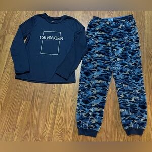 Calvin Klein boys 14/16 pajama set, long sleeve sleepwear, navy blue camo